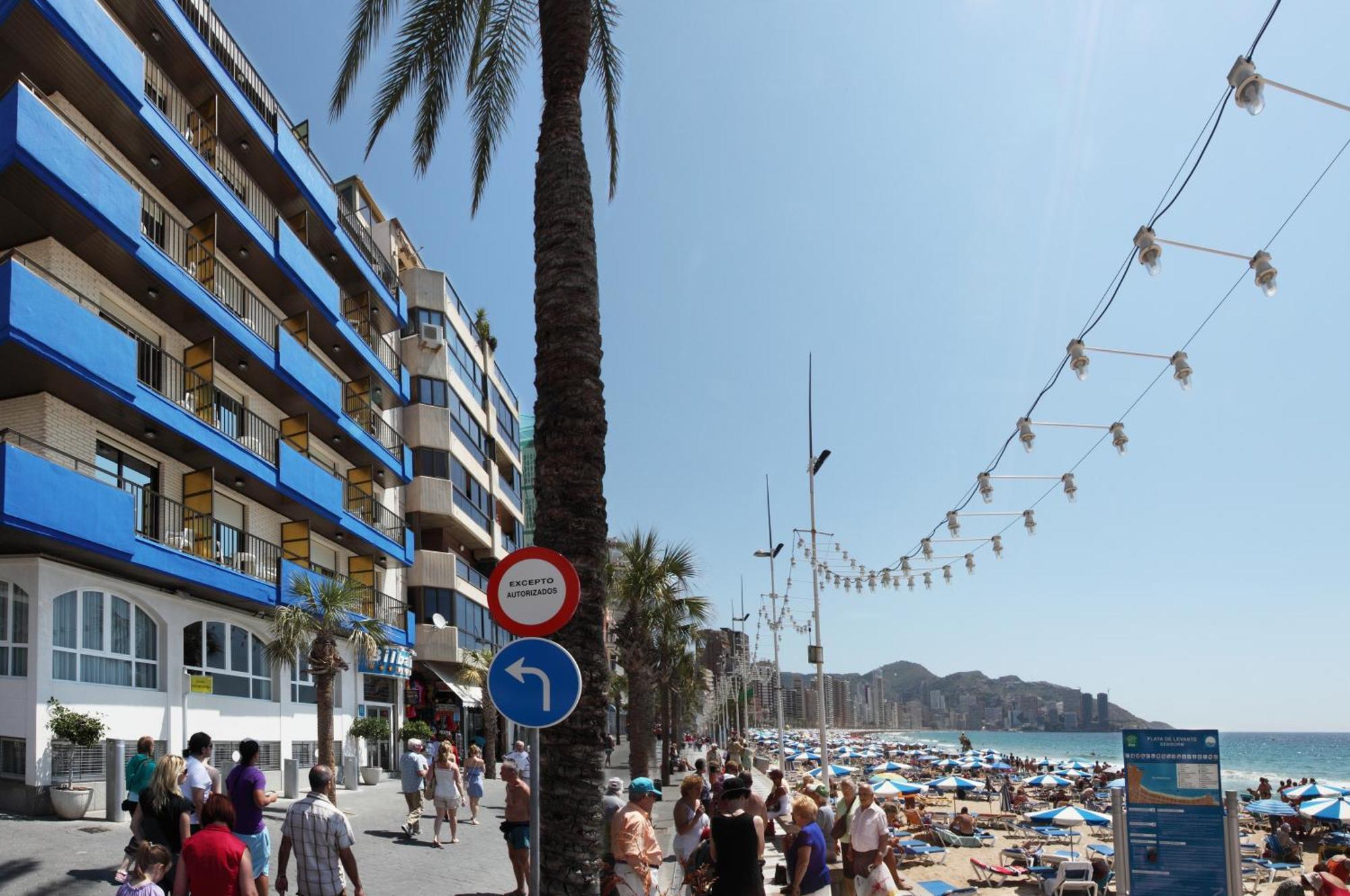 Hotel Bilbaino Benidorm Exterior foto